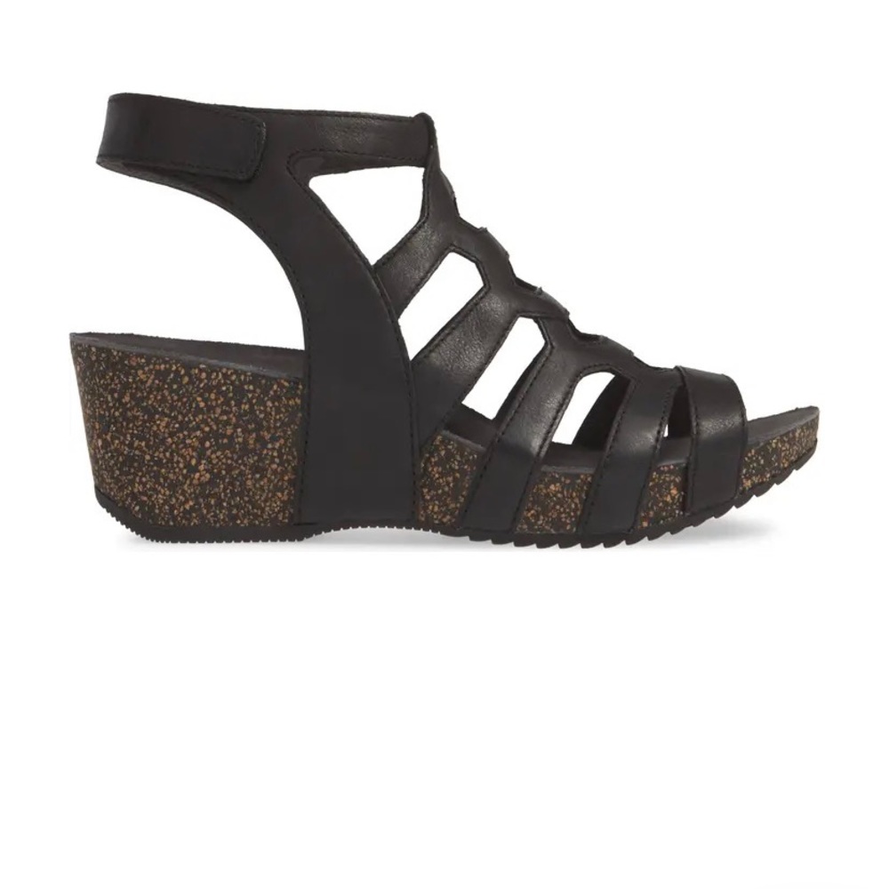 Dansko Selina gladiator straps type sandal size 37